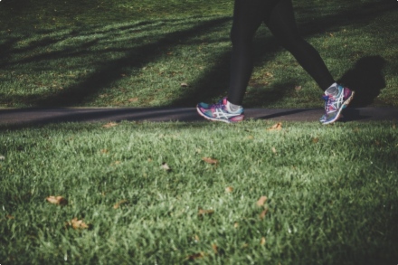5 bonnes id&eacute;es pour cr&eacute;er un mini parcours sportif autour de la maison