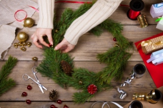 5 bonnes idées pour Noëliser votre porte d'entrée !