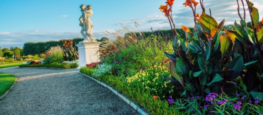 Choisir le rev&ecirc;tement de son all&eacute;e de jardin