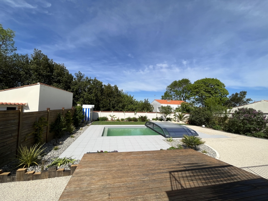Un jardin r&eacute;am&eacute;nag&eacute; pour profiter des vacances en beaut&eacute; !