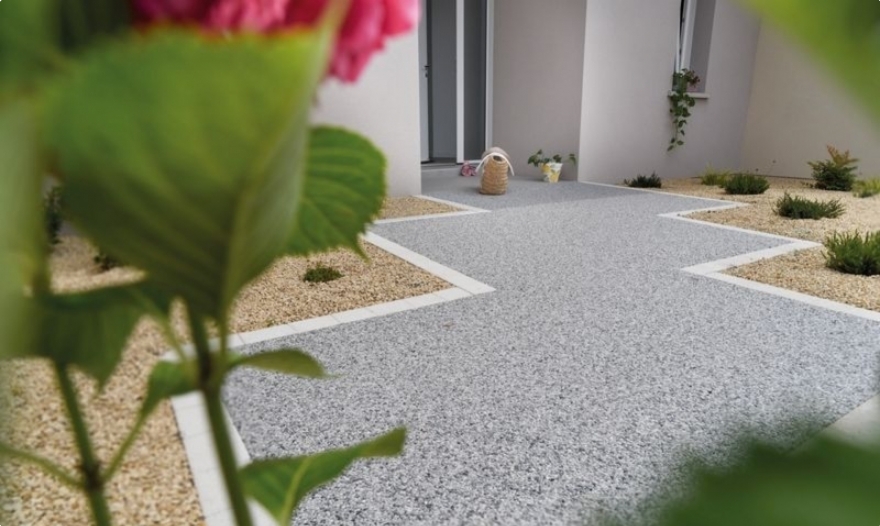 Terrasse en résine drainante