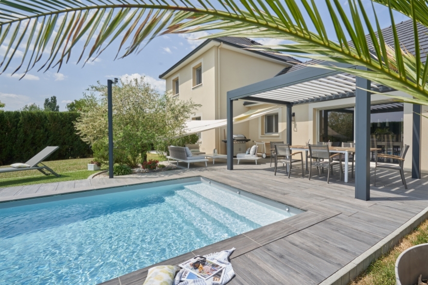 Exemple de terrasse toil&eacute;e cocooning &agrave; souhait !