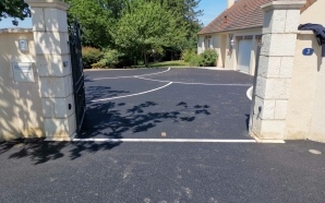 Cour en enrob  chaud11428