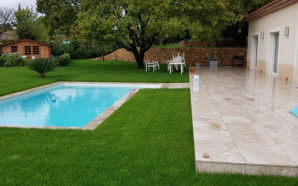Plage de piscine en Dm green� et pavage dallage17121