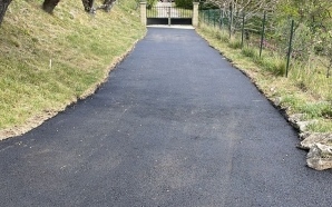 Chemin en enrob  chaud14575