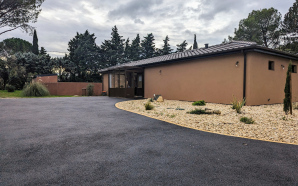 Cour en enrob  chaud16297