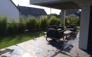 Plage de piscine en Dm green� et gr�s c�rame12082