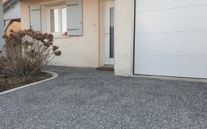 Cour en bton decoratif et Pav la couture12302