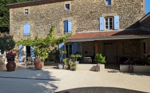 Cour en b�ton decoratif, enrob� � chaud et Pav� la couture�19249