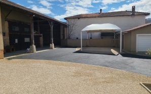 Cour en enrob� � chaud et Gravistar�21485