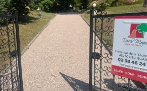 Alle de garage en Gravistar22855