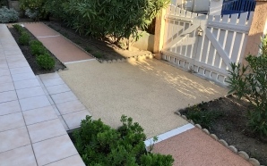 Alle de jardin en bton poreux9493