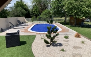 Plage de piscine en Dm green�, gr�s c�rame et Hydrostar�11631