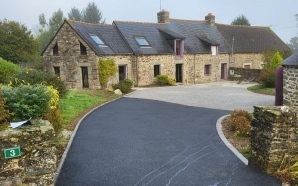 Cour en Alvostar et enrob  chaud20780