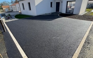 Cour en enrob  chaud21470