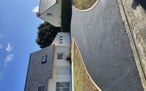 Cour en enrob� � chaud22881