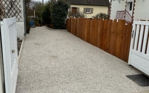 Entr�e de maison en Alv�ostar� et bordures haute couture23400