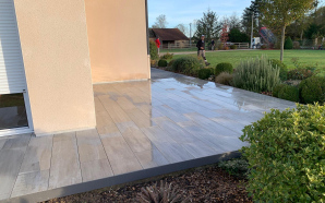 Terrasse en dallage gr�s cerame sur plots8399