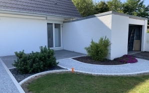 Alles de jardin en Alvostar et terrasse en dallage sur plots9745