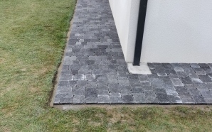 Alle pitonne en pavage 21468