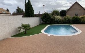 Plage de piscine en Dm green et Hydrostar9204