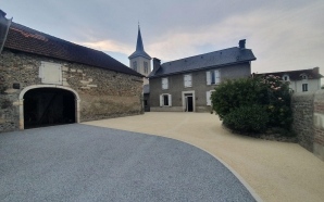 Cour en Alv�ostar� et Pav� la Couture� 11288