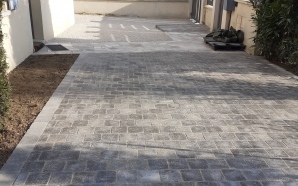 Entre de maison en Alvostar et pavage dallage14236