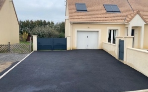 Alle de garage en enrob  chaud et Pav la couture20958