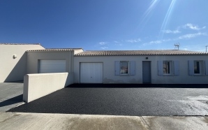 Chemin en enrob  chaud21580