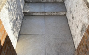 Cour en Alvostar, Gravistar et prparation du terrain