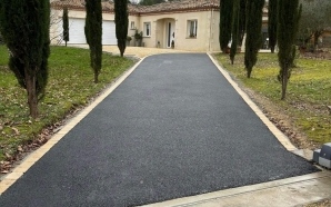 Cour en enrob  chaud17262