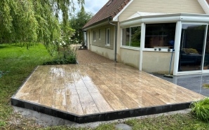 Terrasse en dallage sur plots et grès cérame18486