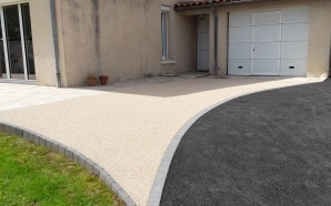Cour en enrob  chaud et Hydrostar18602