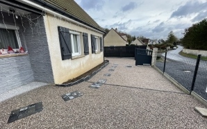 Cour en Alvostar, bordures haute couture et pavage dallage20346