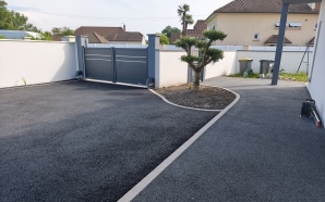 Cour en enrob  chaud et Minralstar 22301