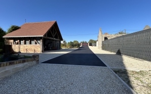 Cour en Alvostar et enrob  chaud22700