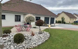 Cour en pavage et Hydrostar�23189