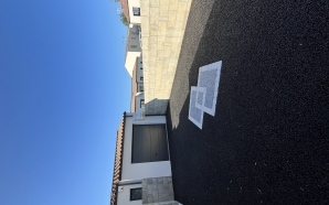 Cour en enrob  chaud22773