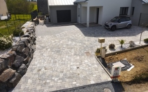 Cour en Hydrostar� et pavage dallage18457