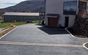 Entre de maison en enrob  chaud21115
