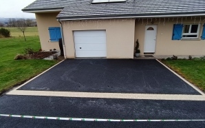Entre de maison en enrob  chaud21118