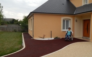 Acc�s � mobilit� r�duite en Stardraine� (enrob� � froid)1402