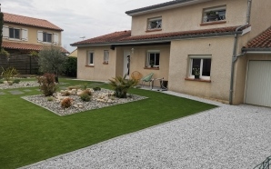 Entr�e de maison en Alv�ostar� et Dm green�11364