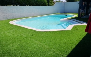 Plage de piscine en Dm green®11421