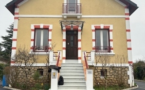 Entr�e de maison en enrob� � chaud17734