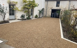 Cour en Alv�ostar�20750