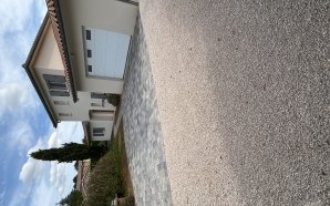 Cour en Alvostar et pavage dallage22506