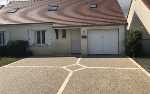 Cour en b�ton d�sactiv� 7453