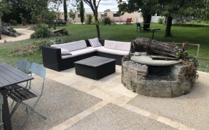 Cour en b�ton d�sactiv�7467