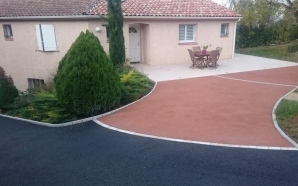 Cour en enrob� noir � chaud et b�ton drainant3763